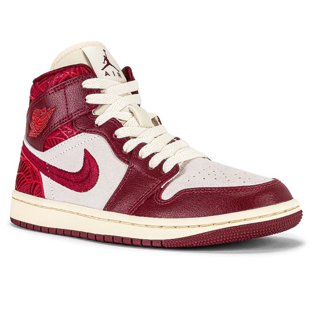 Air Jordan 1 Mid Sneaker Red - Picture 4 of 9